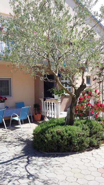 Apartments Kata Biograd Na Moru Zewnętrze zdjęcie